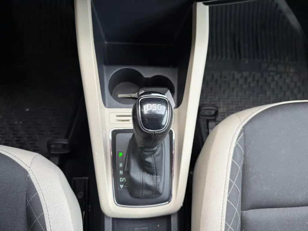 Skoda Fabia Style=Automatik-Klima-Sitzheiz-PDC= 10/2017-photo-12