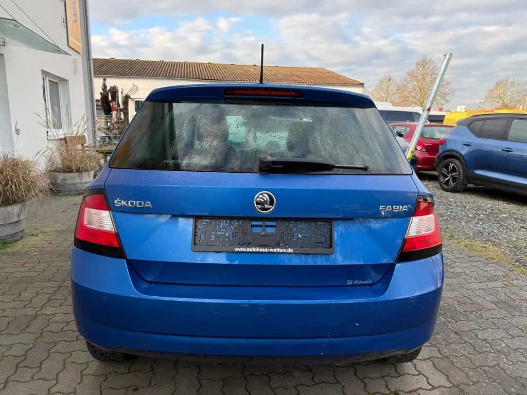 Skoda Fabia Style=Automatik-Klima-Sitzheiz-PDC= 10/2017-photo-4