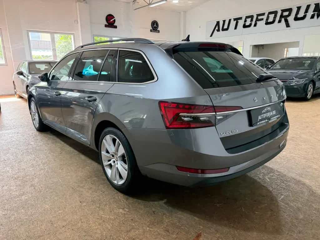 Skoda Superb Combi 2.0TDI DSG/ACC/el.HECK/CAM/18"/4xSHZ 06/2022-photo-5