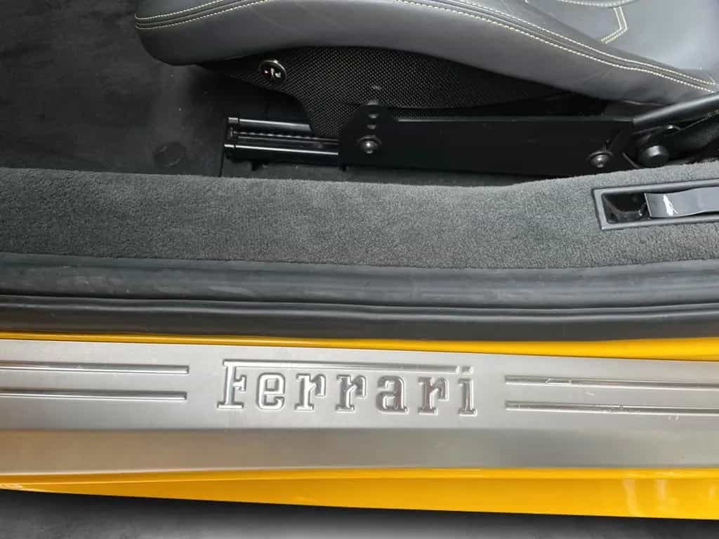 Ferrari 458 Spider / Giallo Triplo Strato / Lift / LED 05/2012-photo-23