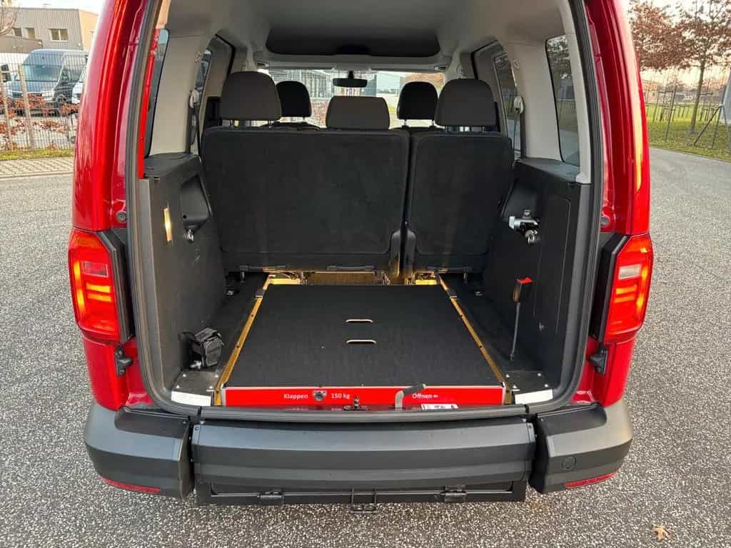 Volkswagen Caddy 1,4 TSI DSG Trendline *ROLLSTUHLRAMPE* 10/2015-photo-22