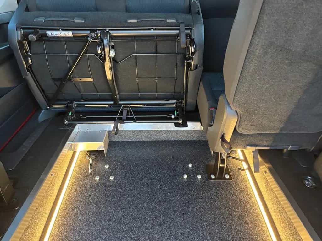 Volkswagen Caddy 1,4 TSI DSG Trendline *ROLLSTUHLRAMPE* 10/2015-photo-26