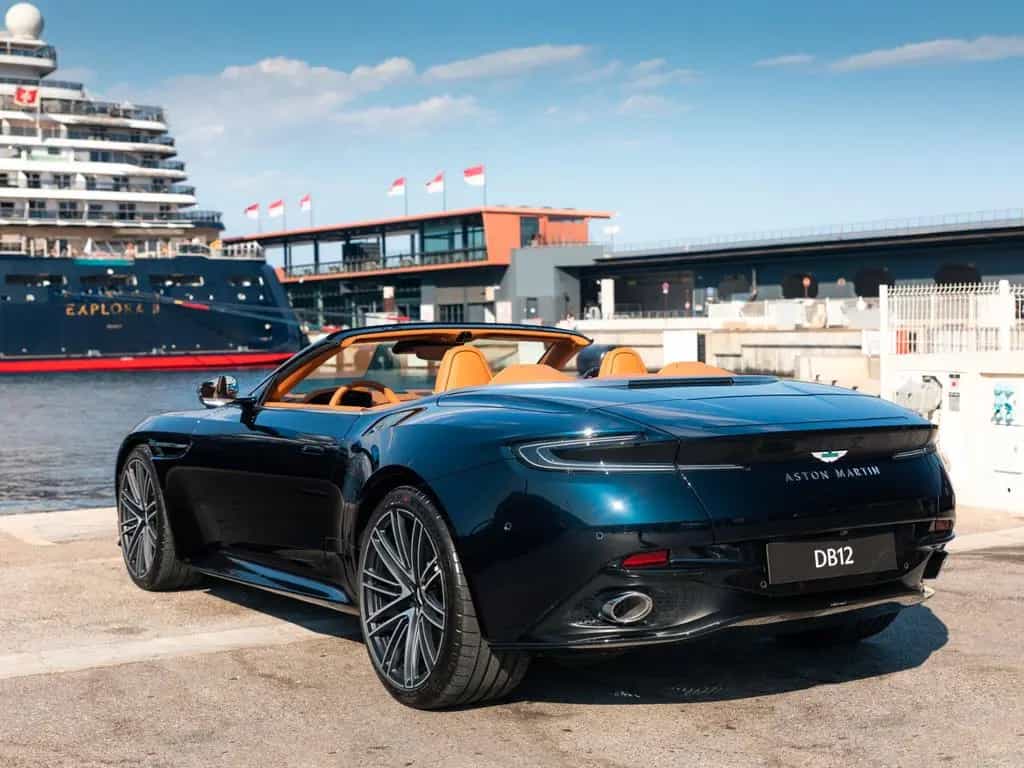 Aston Martin DB12 4.0 V8 Volante null-photo-3