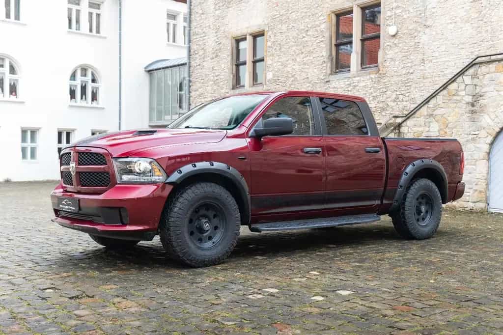 Dodge RAM Classic Express 3,6L LPG AHK KAM BTH LEDER 04/2020-photo-0