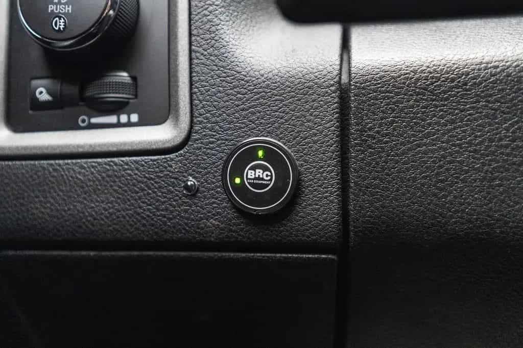 Dodge RAM Classic Express 3,6L LPG AHK KAM BTH LEDER 04/2020-photo-15