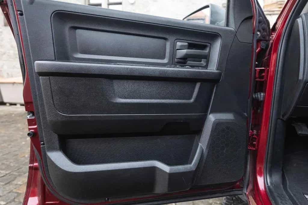 Dodge RAM Classic Express 3,6L LPG AHK KAM BTH LEDER 04/2020-photo-19