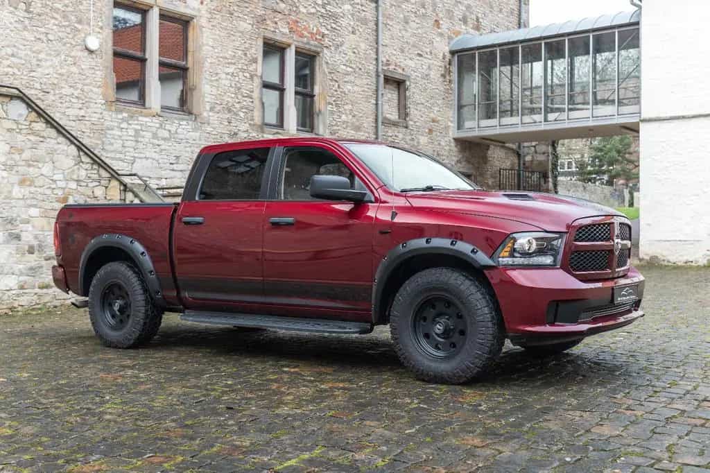 Dodge RAM Classic Express 3,6L LPG AHK KAM BTH LEDER 04/2020-photo-2