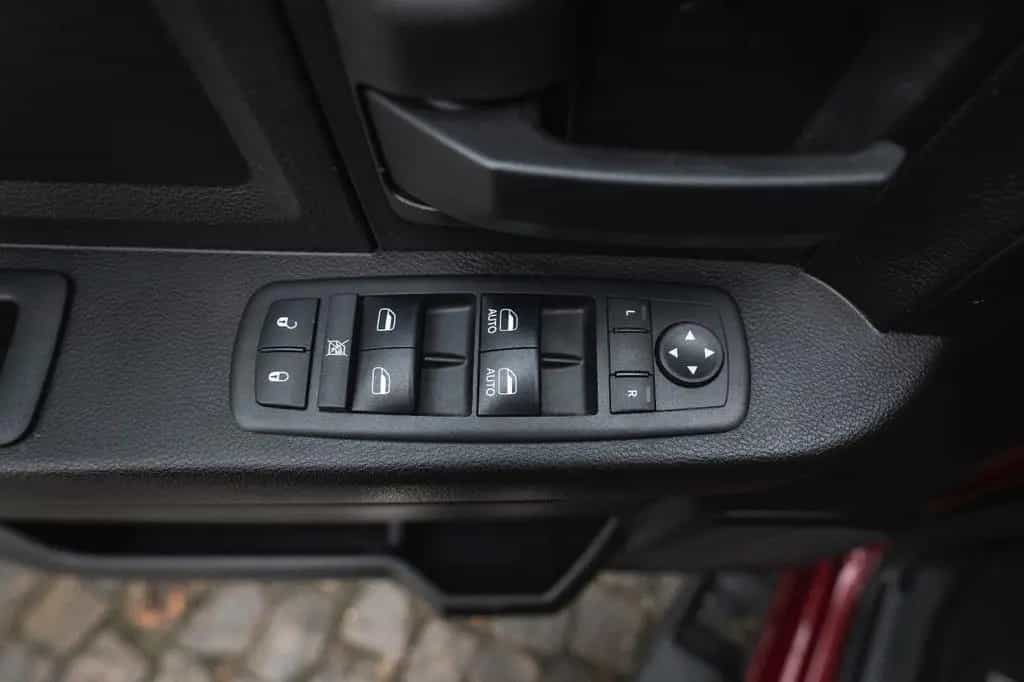 Dodge RAM Classic Express 3,6L LPG AHK KAM BTH LEDER 04/2020-photo-20