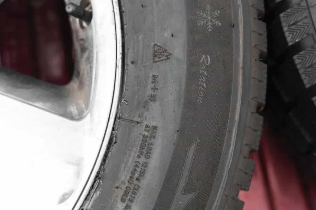 Dodge RAM Classic Express 3,6L LPG AHK KAM BTH LEDER 04/2020-photo-31