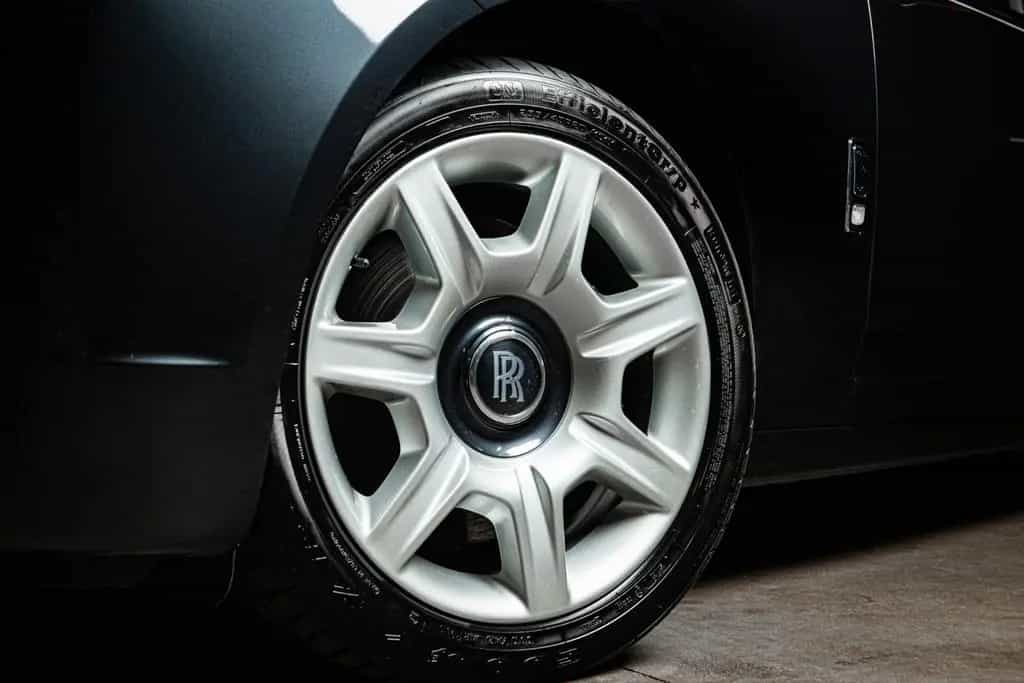 Rolls-Royce Ghost / Serie I /28950km / NightVision 12/2012-photo-19