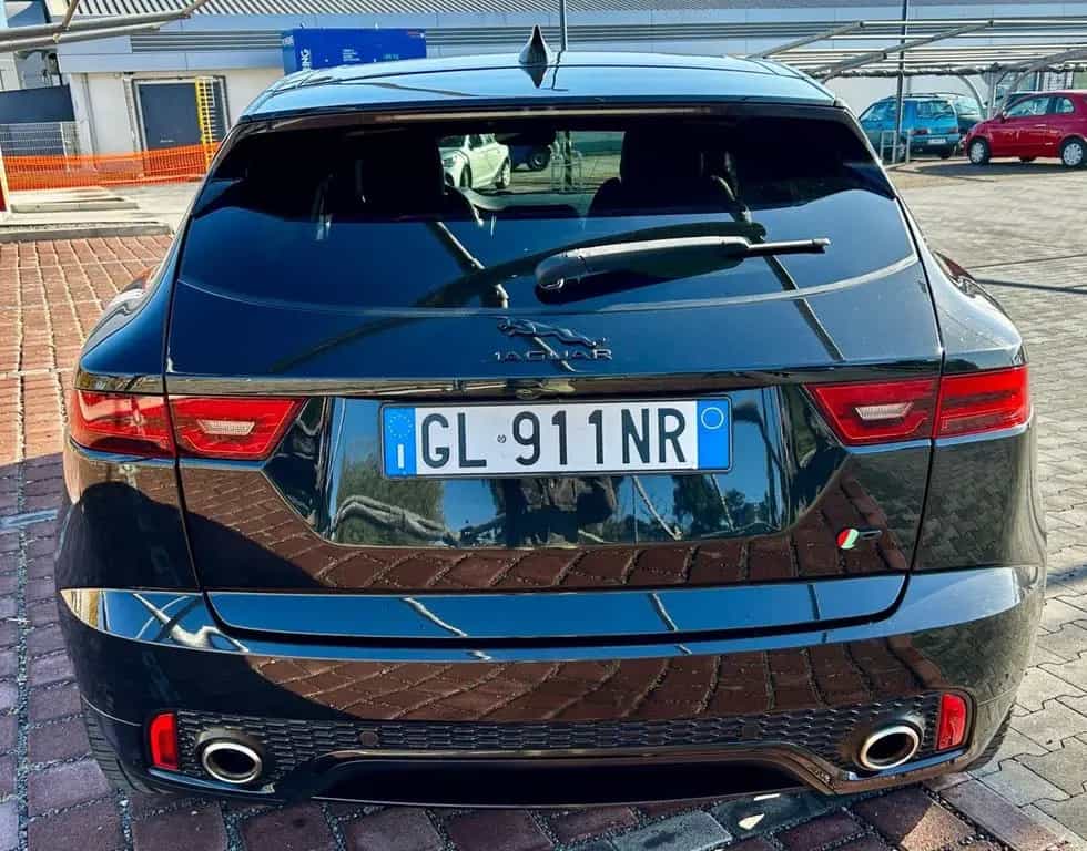 Jaguar E-Pace 2.0D 240 CV AWD aut. R-Dynamic HSE 01/2020-photo-4