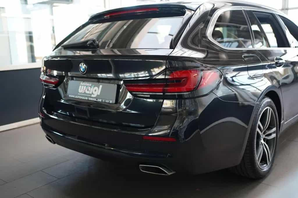 BMW 5 Series 520d xDrive +HeadUp+AHK+Sportsitze+HiFi-Lau+Alar 06/2022-photo-14