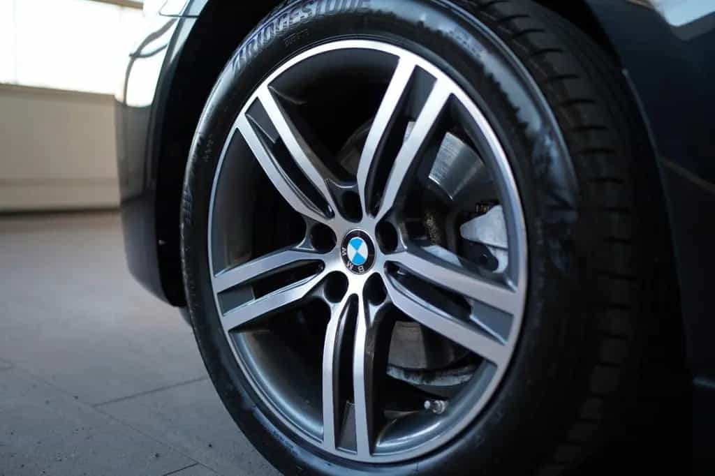 BMW 5 Series 520d xDrive +HeadUp+AHK+Sportsitze+HiFi-Lau+Alar 06/2022-photo-15