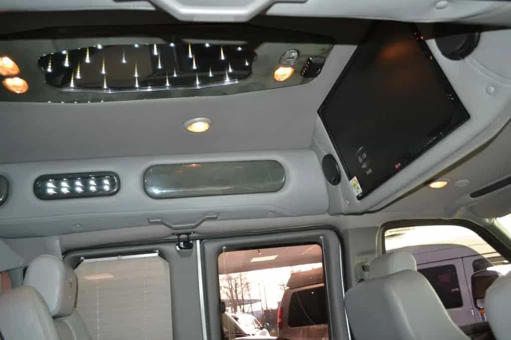 Chevrolet Express 5,3l V8 Explorer Limited AWD/4X4 01/2014-photo-11