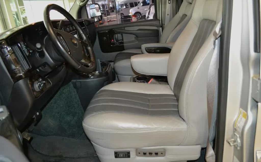 Chevrolet Express 5,3l V8 Explorer Limited AWD/4X4 01/2014-photo-21