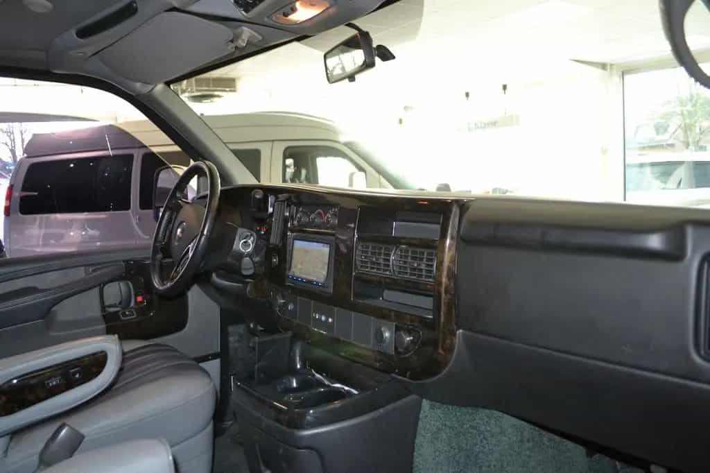 Chevrolet Express 5,3l V8 Explorer Limited AWD/4X4 01/2014-photo-23