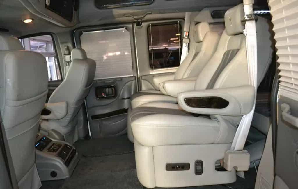 Chevrolet Express 5,3l V8 Explorer Limited AWD/4X4 01/2014-photo-3