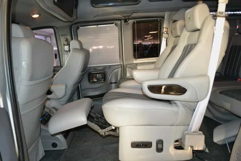 Chevrolet Express 5,3l V8 Explorer Limited AWD/4X4 01/2014-photo-4