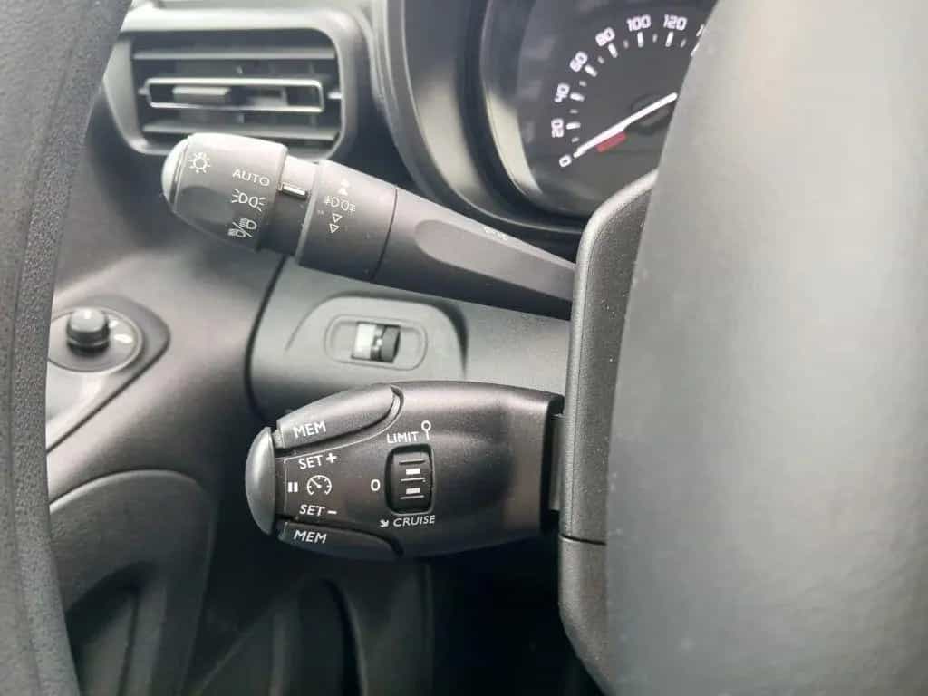 Citroën Berlingo M Benzin 110 FEEL *PDC*Klima*Bluetooth* 11/2022-photo-14