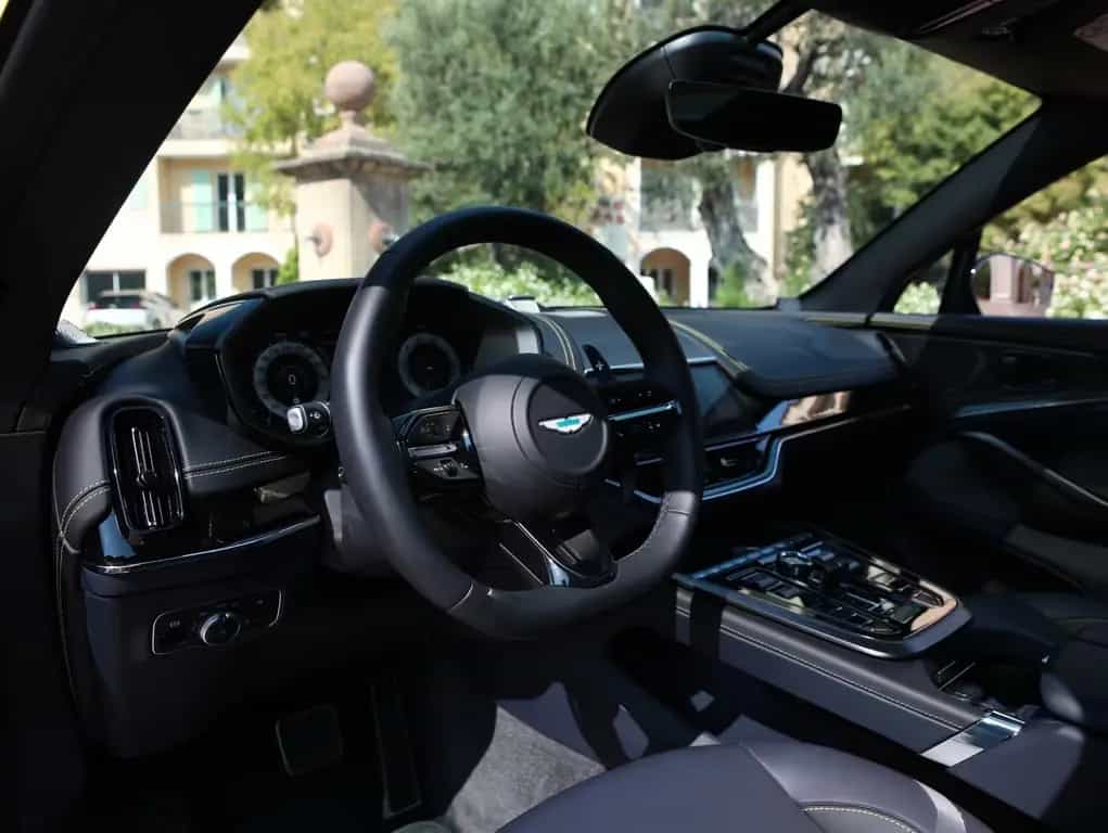 Aston Martin DBX 4.0 V8 DBX707 07/2025-photo-10