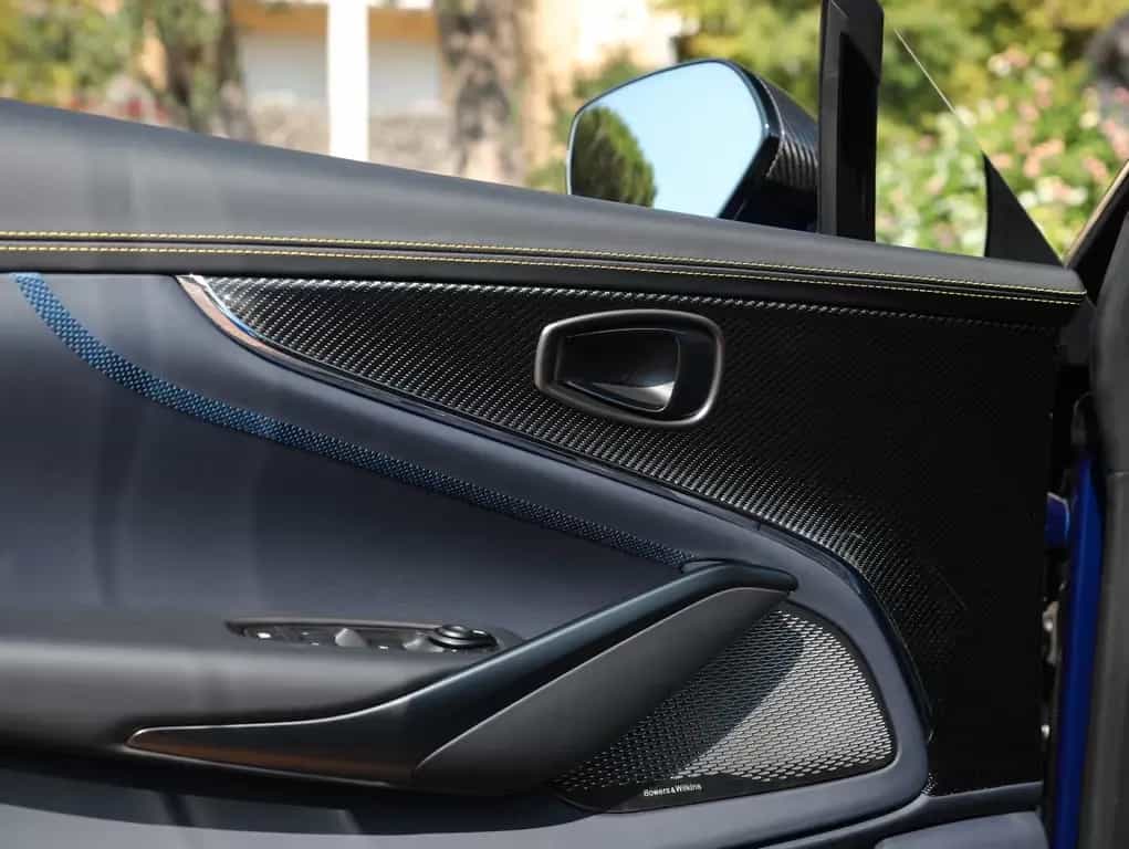 Aston Martin DBX 4.0 V8 DBX707 07/2025-photo-9