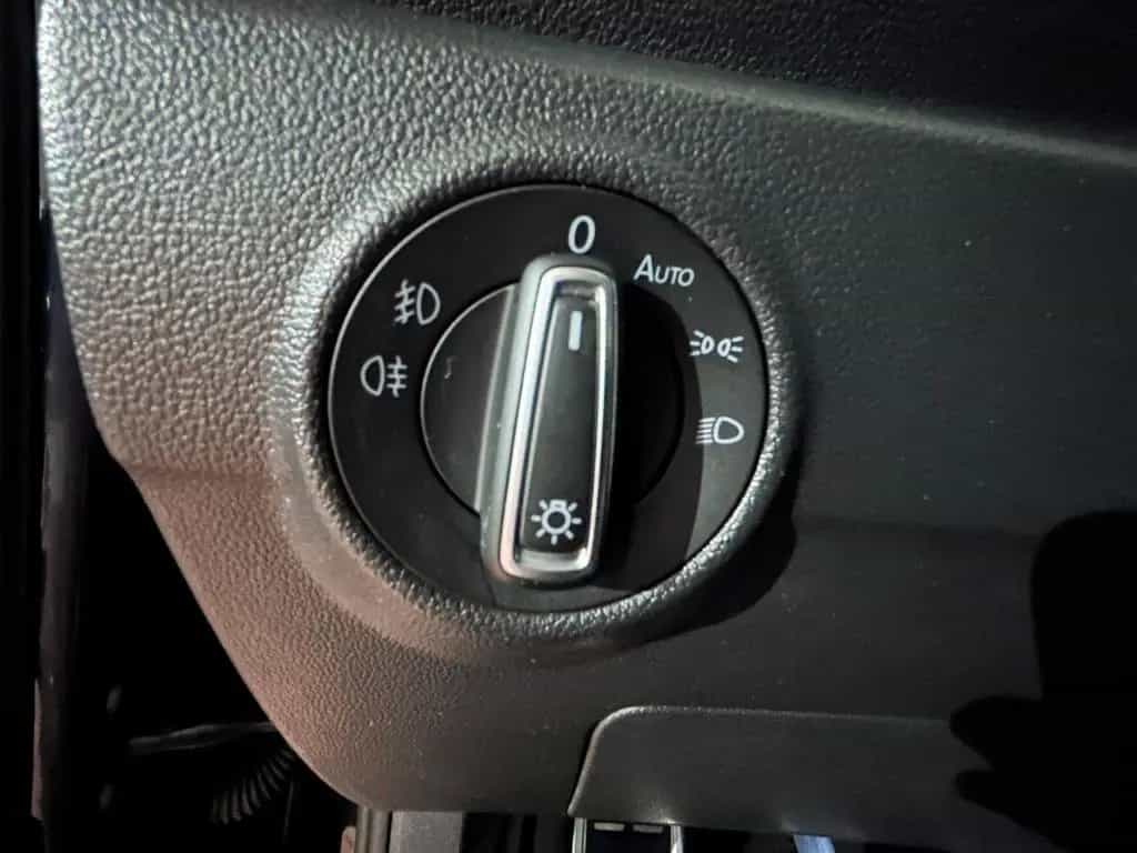 Volkswagen T-Roc 1.5 Sport*NAVI*LED*ACC*KLIMAAUTOM*GARANTIE 09/2021-photo-5