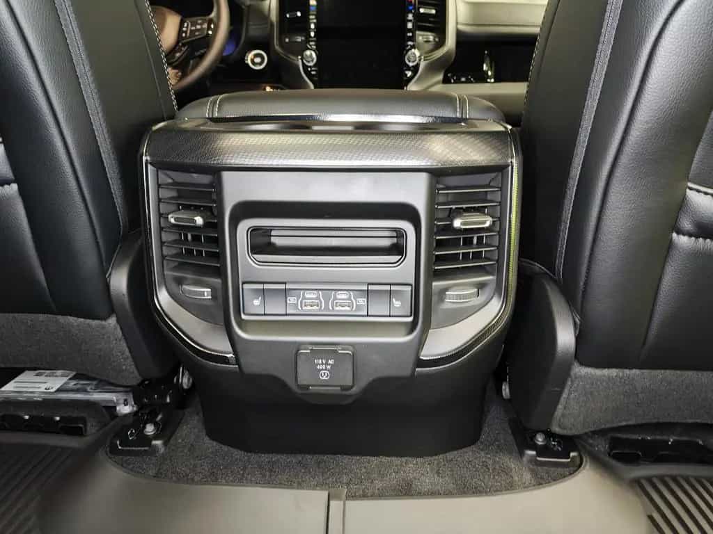 Dodge RAM 1500 REBEL Hunter Edition 1 of 10 Fender Fla 12/2024-photo-13