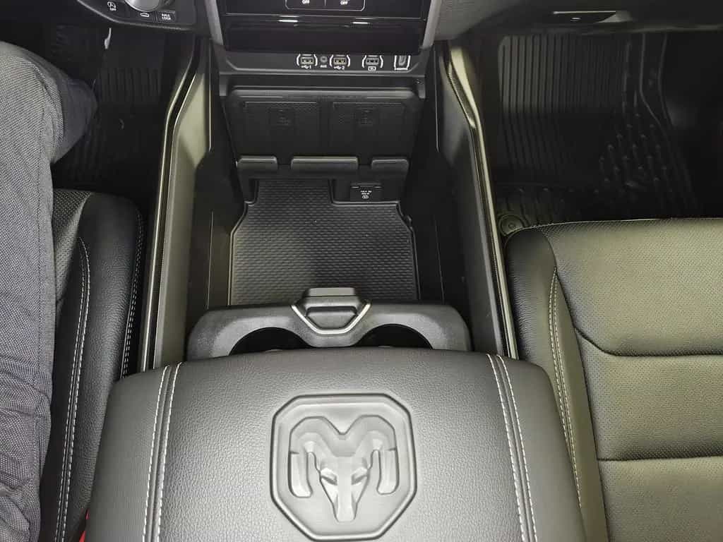 Dodge RAM 1500 REBEL Hunter Edition 1 of 10 Fender Fla 12/2024-photo-26