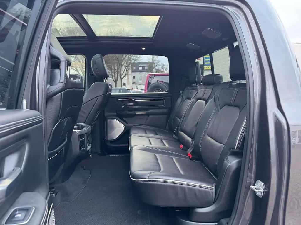 Dodge RAM 1500 5,7 V8 Crew Cab Limited Ladeflächenabde 11/2018-photo-20