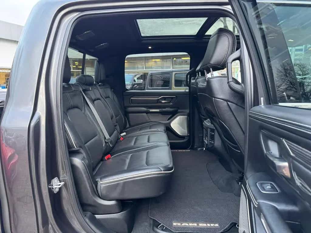 Dodge RAM 1500 5,7 V8 Crew Cab Limited Ladeflächenabde 11/2018-photo-22