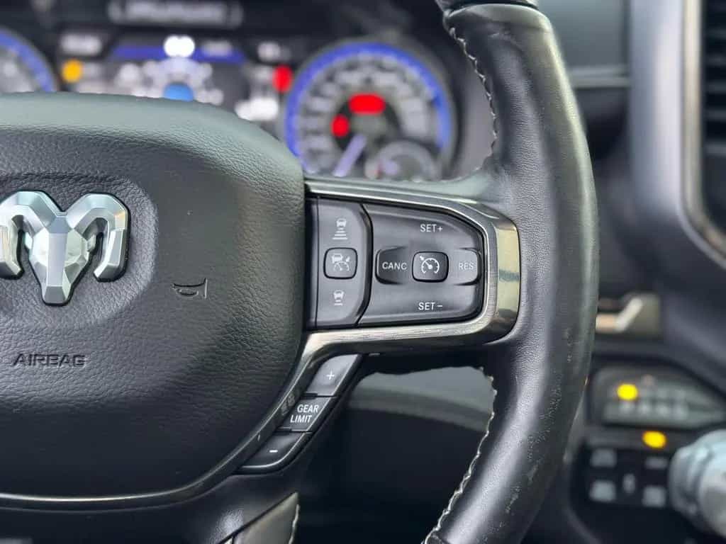 Dodge RAM 1500 5,7 V8 Crew Cab Limited Ladeflächenabde 11/2018-photo-26