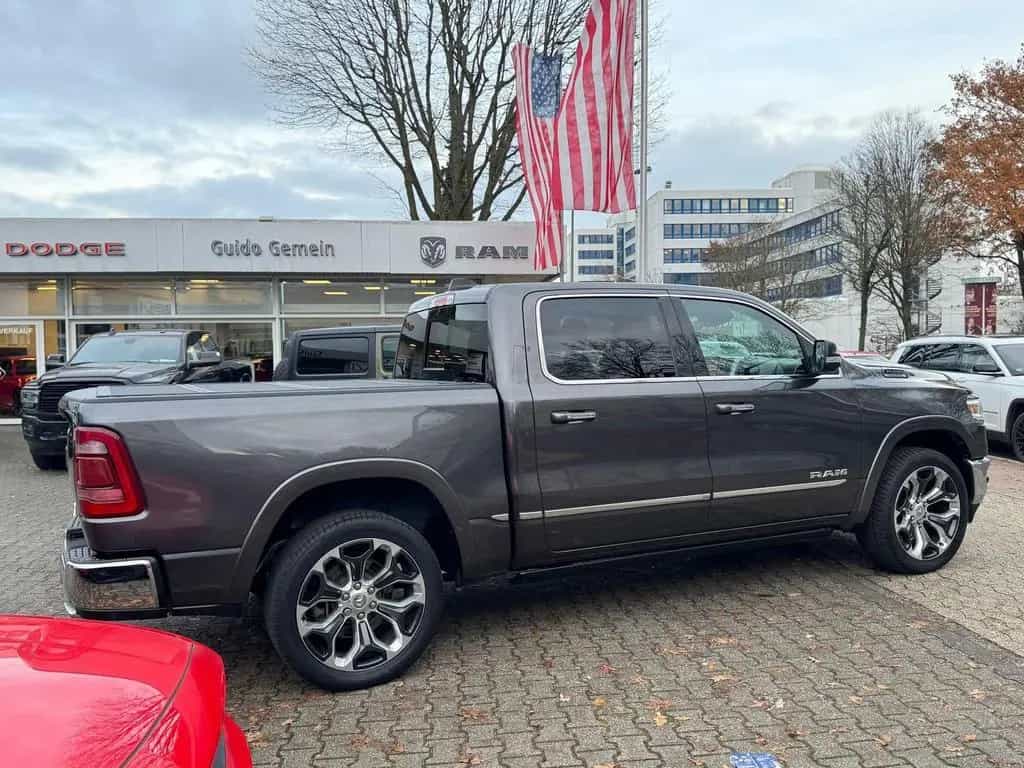 Dodge RAM 1500 5,7 V8 Crew Cab Limited Ladeflächenabde 11/2018-photo-3
