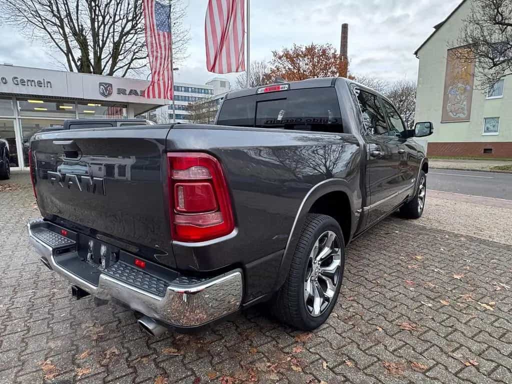 Dodge RAM 1500 5,7 V8 Crew Cab Limited Ladeflächenabde 11/2018-photo-5