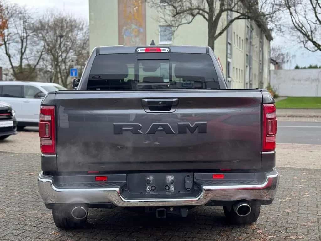 Dodge RAM 1500 5,7 V8 Crew Cab Limited Ladeflächenabde 11/2018-photo-6
