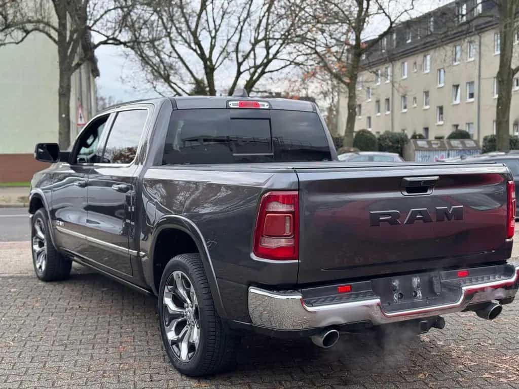 Dodge RAM 1500 5,7 V8 Crew Cab Limited Ladeflächenabde 11/2018-photo-7