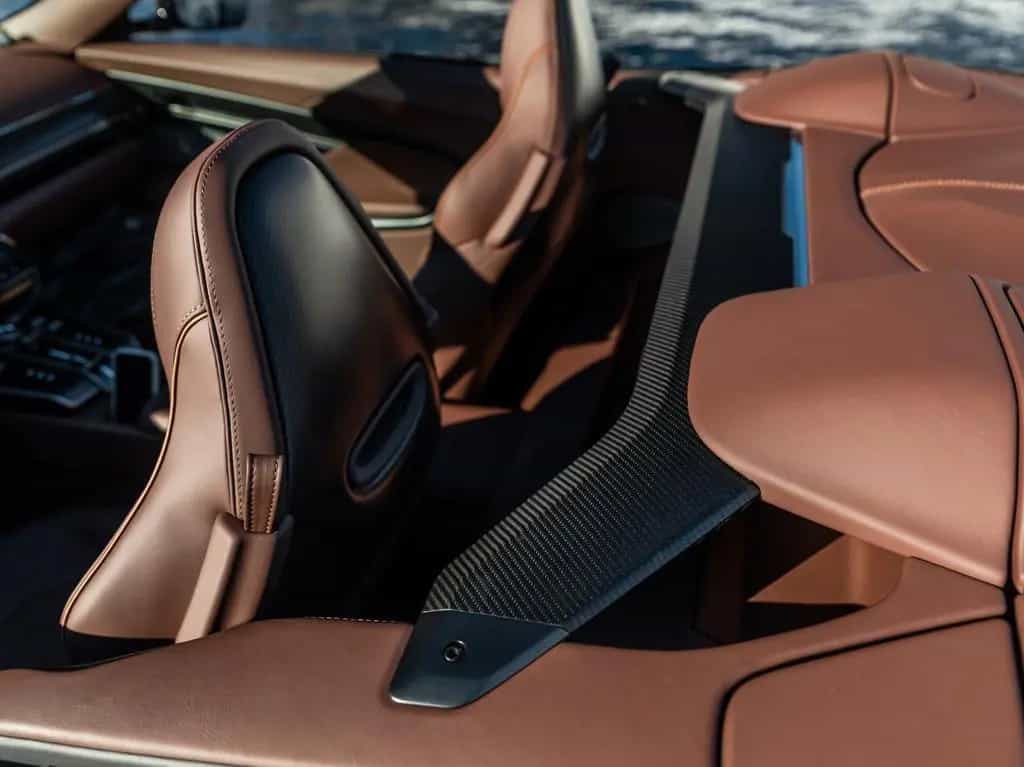 Aston Martin Vanquish Volante null-photo-10