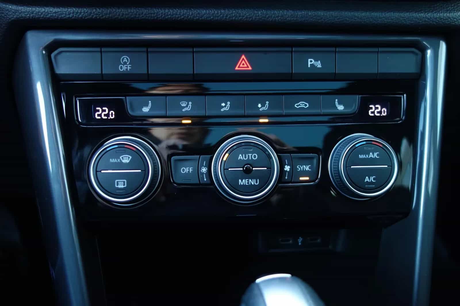 Volkswagen T-Roc 01/2022-photo-12