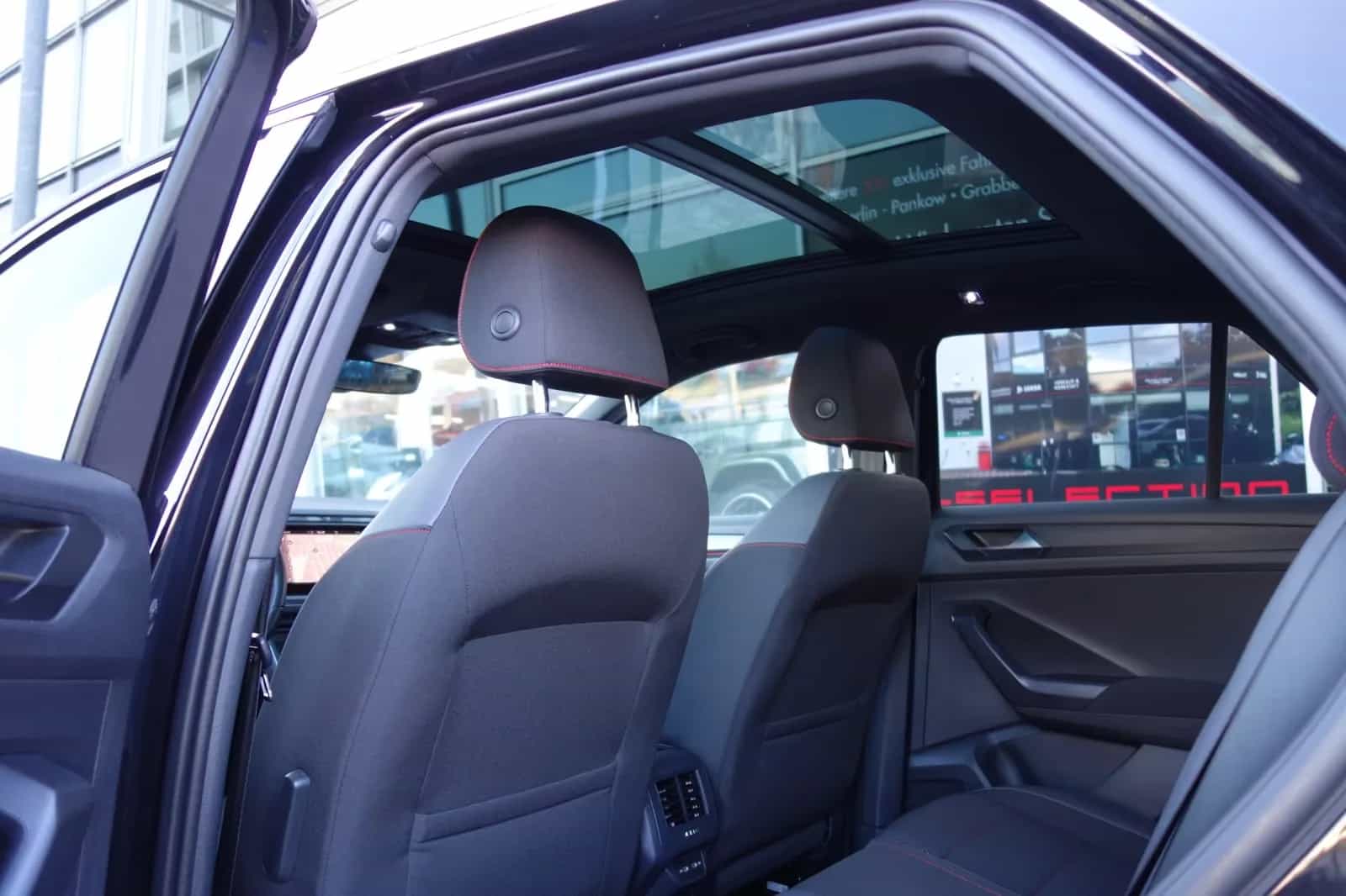 Volkswagen T-Roc 01/2022-photo-8