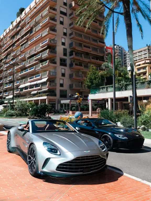 Aston Martin V8 Vantage Vantage Roadster null-photo-8