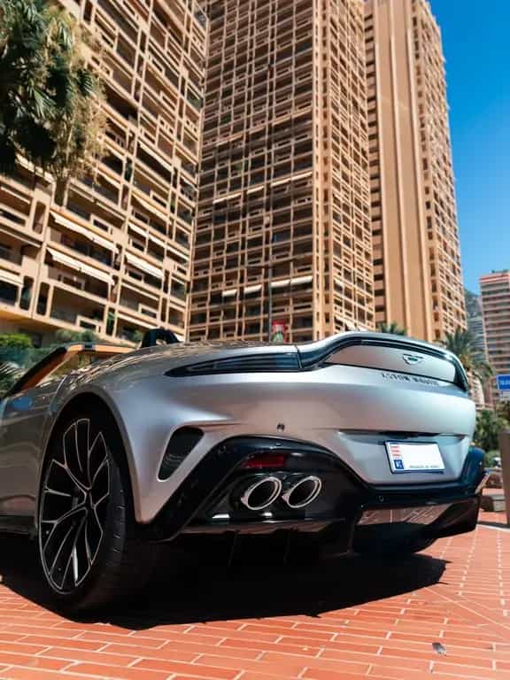 Aston Martin V8 Vantage Vantage Roadster null-photo-9