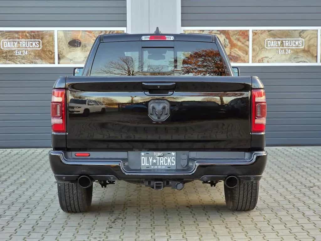 Dodge RAM 1500 5.7 4x4 Laramie Pano LED 12´´ AHK 07/2020-photo-10