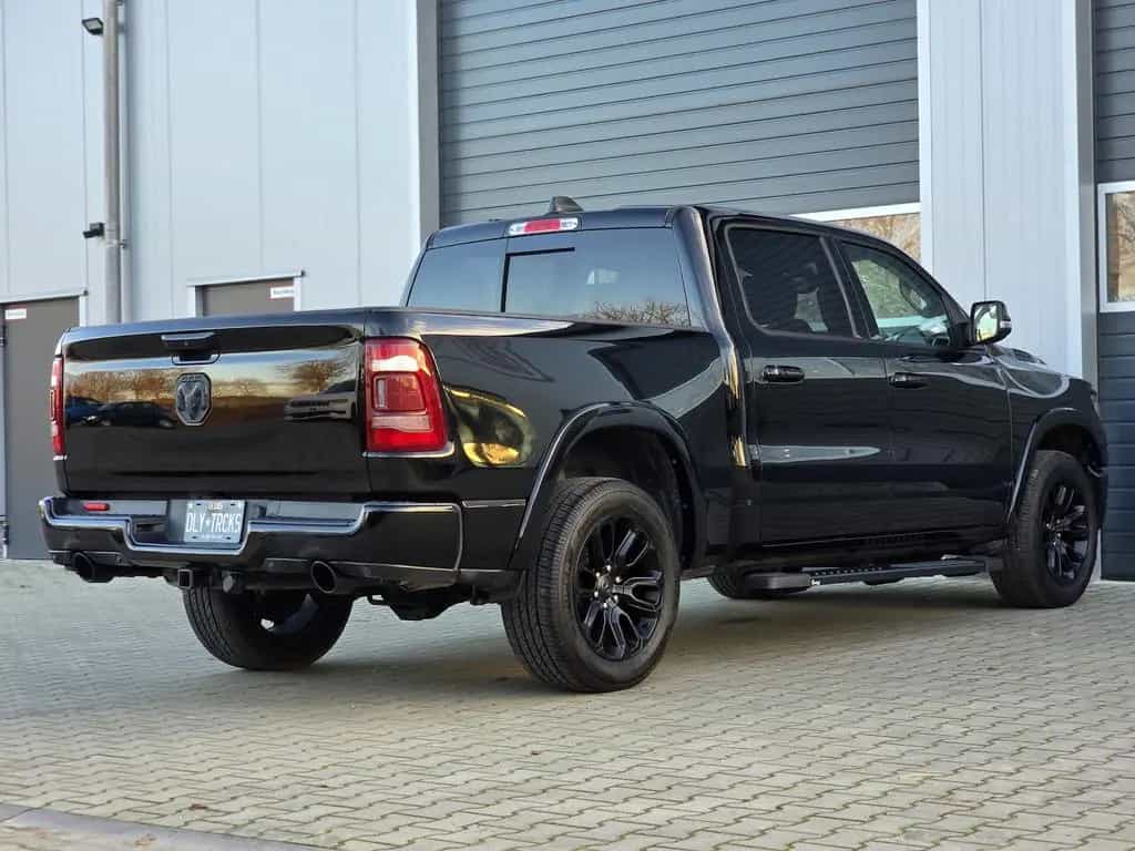 Dodge RAM 1500 5.7 4x4 Laramie Pano LED 12´´ AHK 07/2020-photo-11