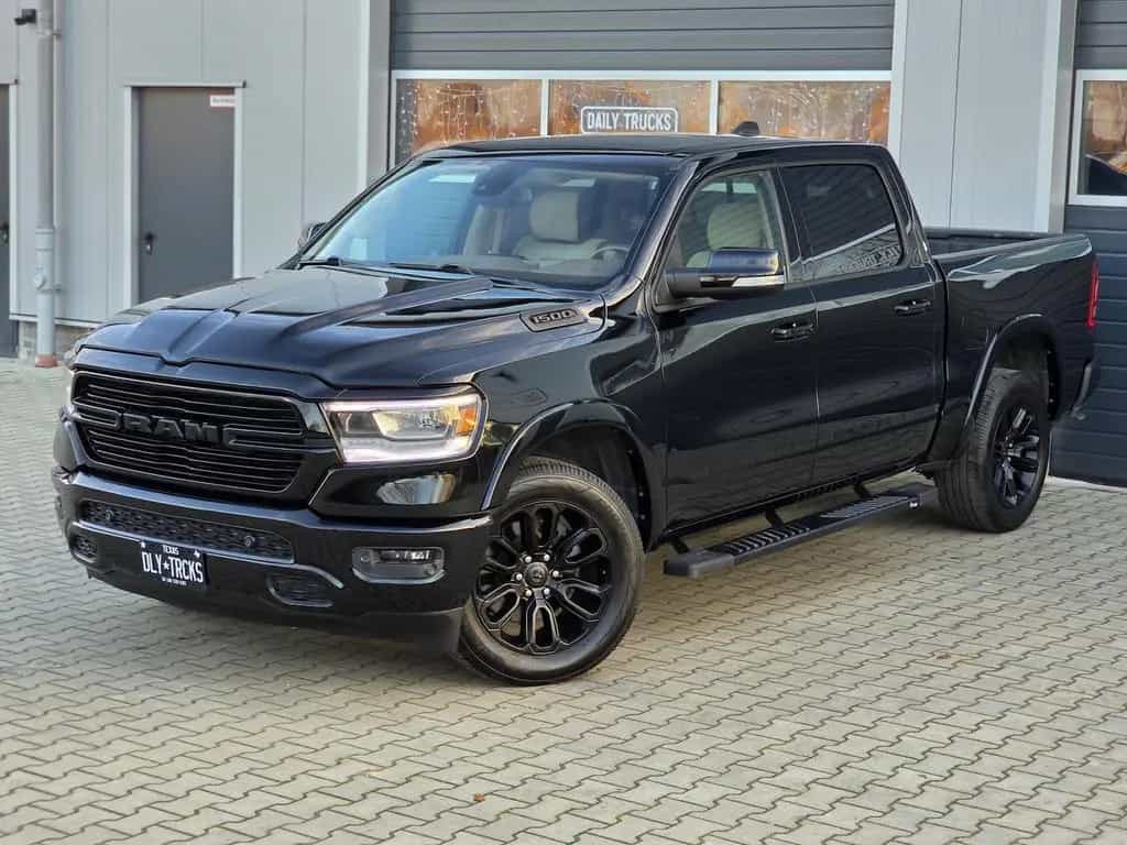 Dodge RAM 1500 5.7 4x4 Laramie Pano LED 12´´ AHK 07/2020-photo-5