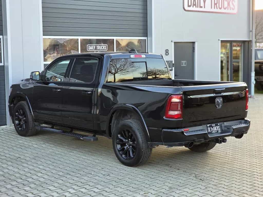 Dodge RAM 1500 5.7 4x4 Laramie Pano LED 12´´ AHK 07/2020-photo-9