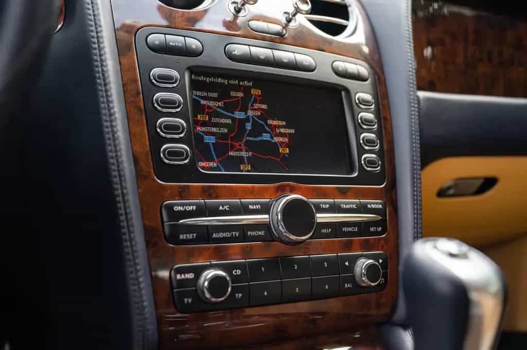 Bentley Continental GT 560PS | Blau/Beige 02/2004-photo-13
