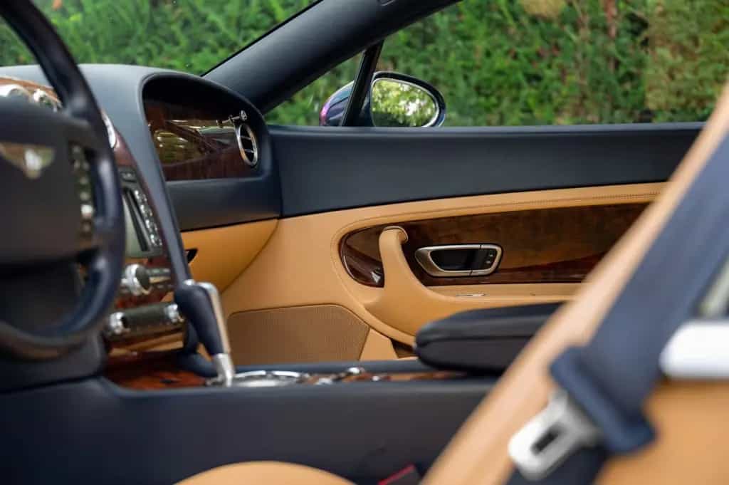 Bentley Continental GT 560PS | Blau/Beige 02/2004-photo-19