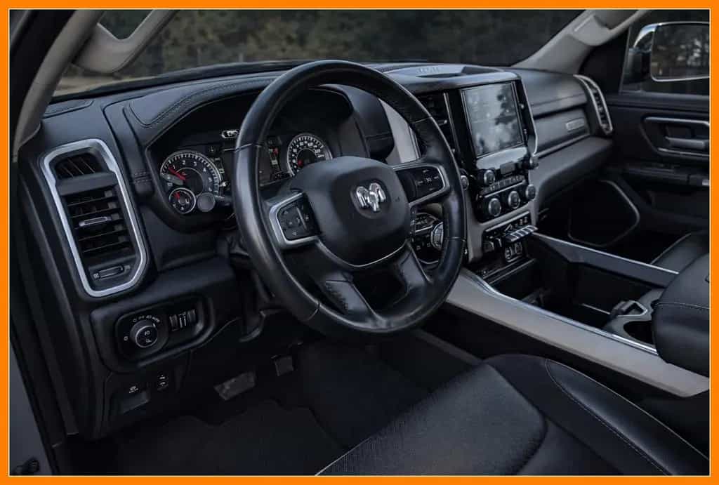 Dodge RAM 1500 Laramie 5.7 Hemi 4x4 01/2019-photo-11