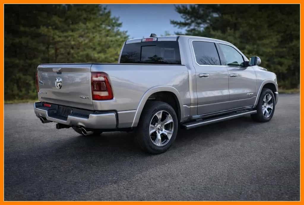 Dodge RAM 1500 Laramie 5.7 Hemi 4x4 01/2019-photo-4