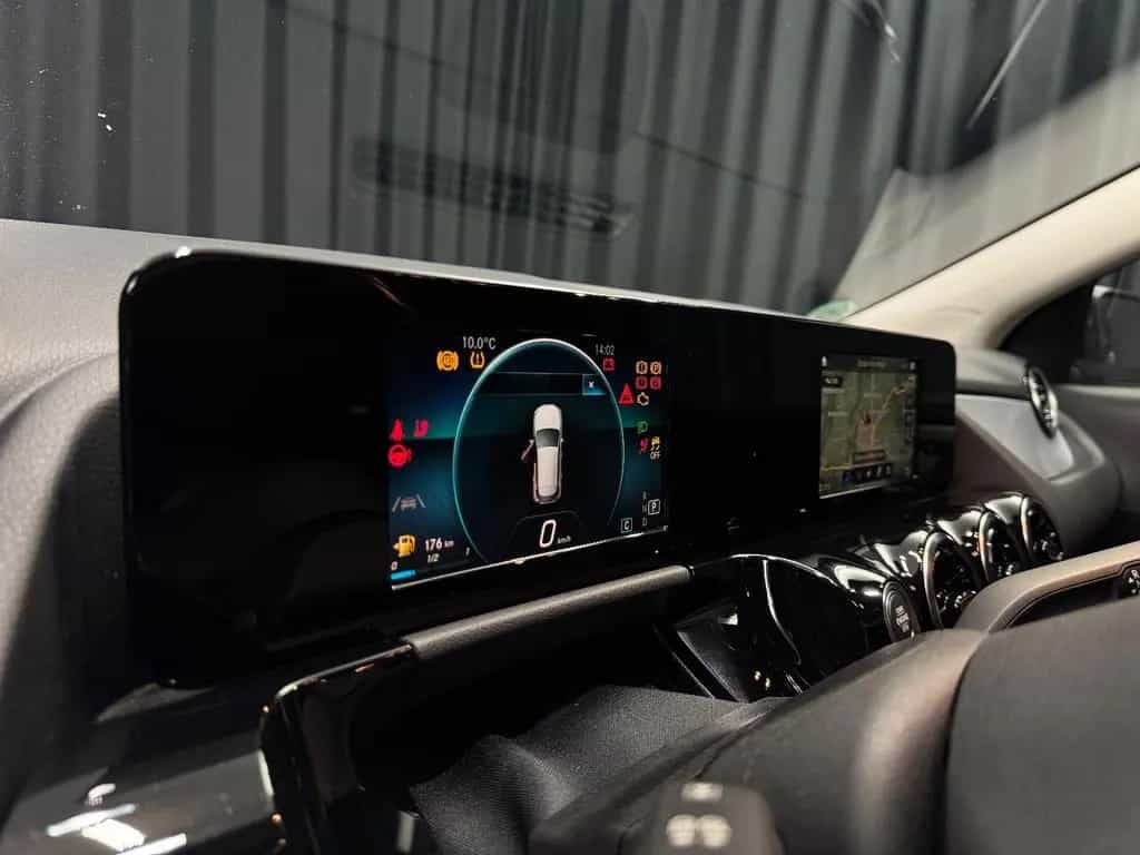 Mercedes-Benz GLA 220 d|AUTOMATIK|NAVI|LED-SCHEINWERFER| 07/2020-photo-25