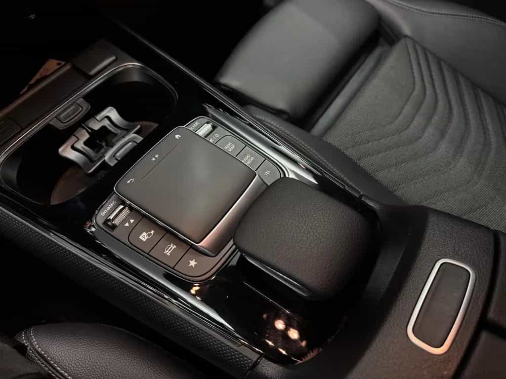 Mercedes-Benz GLA 220 d|AUTOMATIK|NAVI|LED-SCHEINWERFER| 07/2020-photo-30